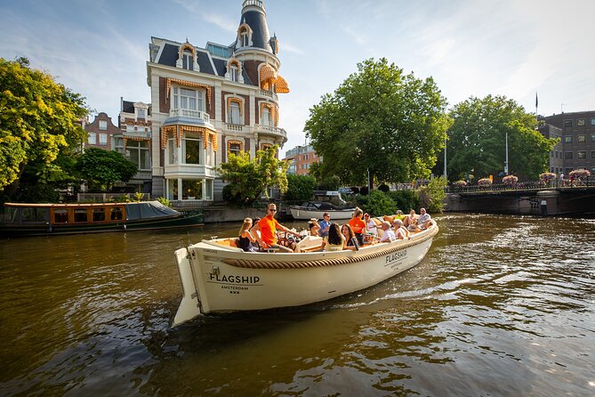 Amsterdam Luxury Canal Cruise + Unlimited Drinks & Bites option - Why this canal cruise works well for first-time Amsterdam visitors