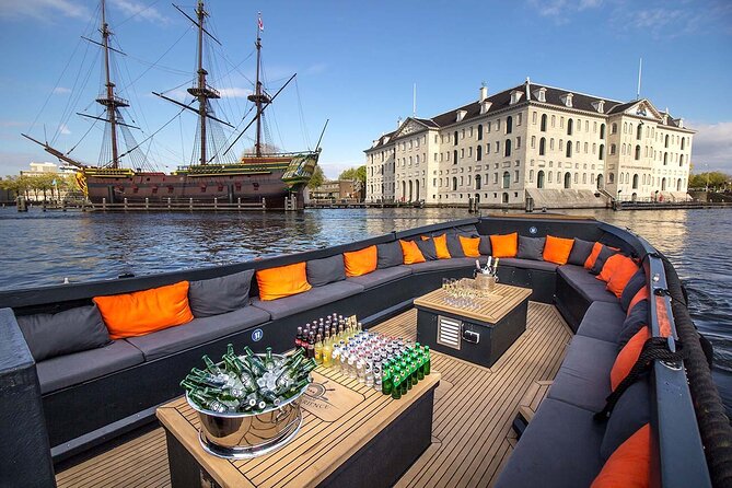 Amsterdam Luxury Canal Cruise + Unlimited Drinks & Bites option - Guide quality and the tone onboard