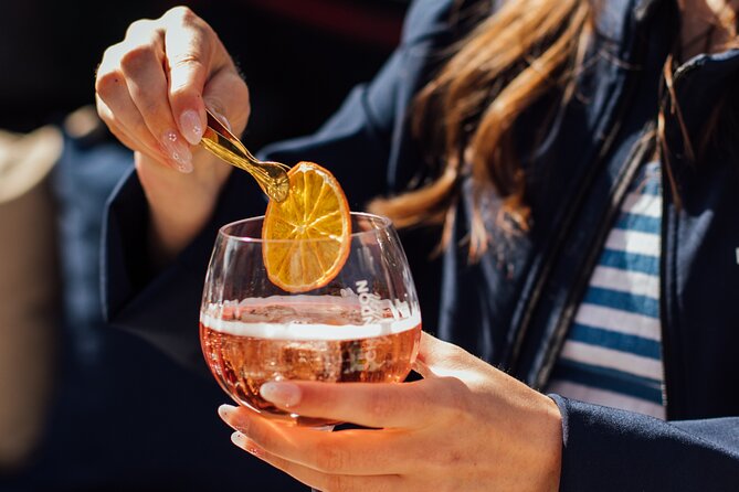 Amsterdam: Luxury Saloon Boat Cruise with Cocktails & Waffle - Who should book this canal cruise?