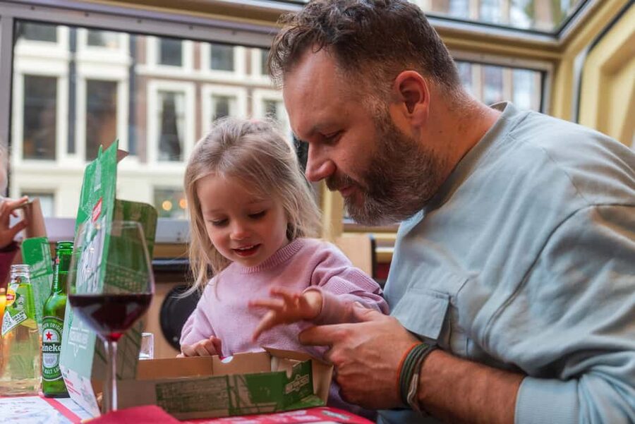 Amsterdam: Original Pizza Dinner Cruise + Unlimited Drinks - Boarding near Amsterdam Centraal