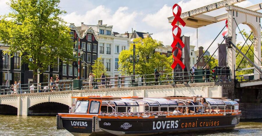 Amsterdam: Semi-Open Canal Boat Cruise - Why an Amsterdam canal cruise earns its place in your day