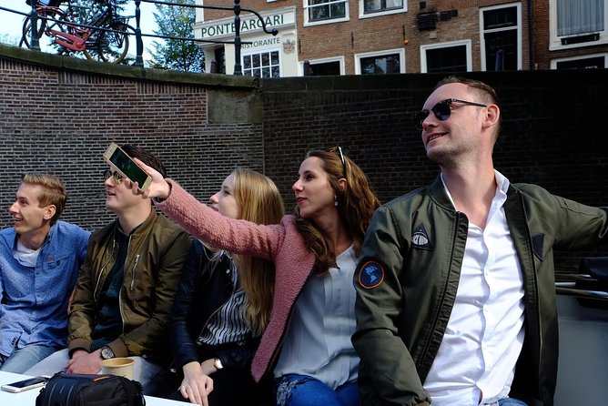 Amsterdam Small-Group Canal Cruise Including Snacks and Drinks - Starting at Keizersgracht and entering Jordaan