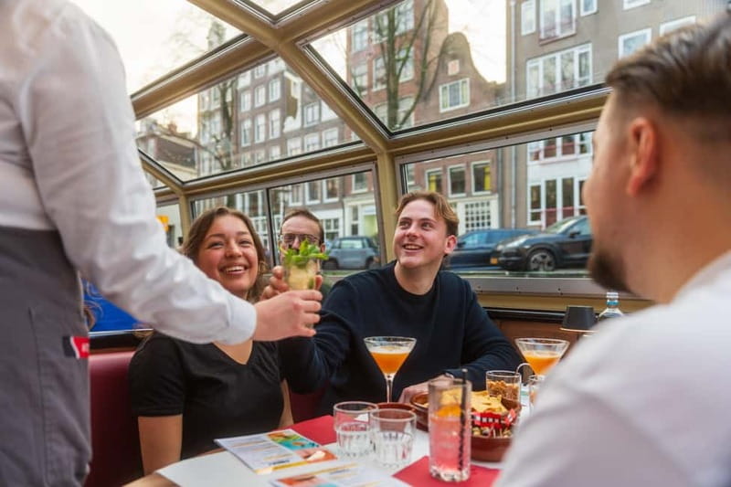 Amsterdam: Unlimited Cocktails Cruise on the Canals - Why this cruise works best after dark
