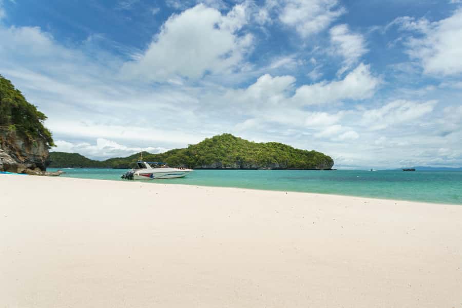 Ang Thong Full-Day Discovery Cruise from Koh Samui - Swimming, beach time, and jumping from the boat