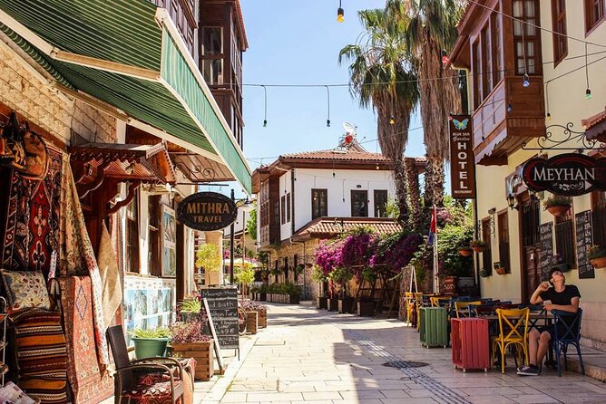 Antalya Luxury Old Town Tour with Cable Car & Boat Trip - Kaleici Old Town, Hadrian’s Gate, and the marina