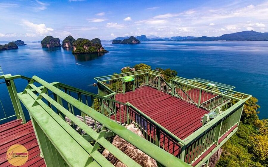 Ao Nang: Hong Islands Tour by Speedboat or Longtail Boat - The 360-degree viewpoint: hot work, big reward