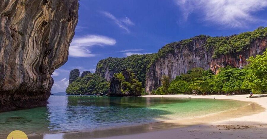 Ao Nang: Hong Islands Tour by Speedboat or Longtail Boat - The guide can shape the whole day