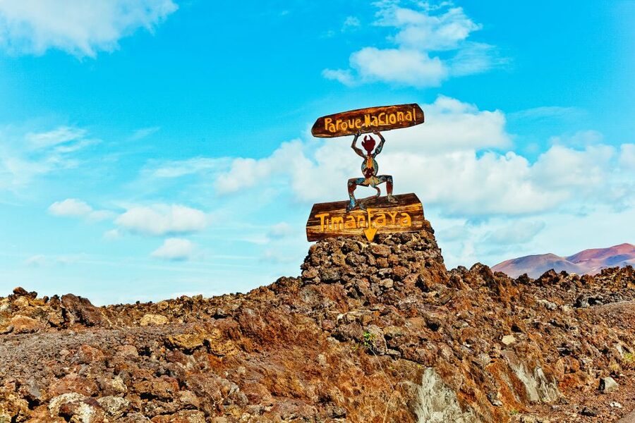 Arrecife: Timanfaya and Green Lagoon for Cruise Passengers - Casa Museo y Monumento al Campesino adds local context