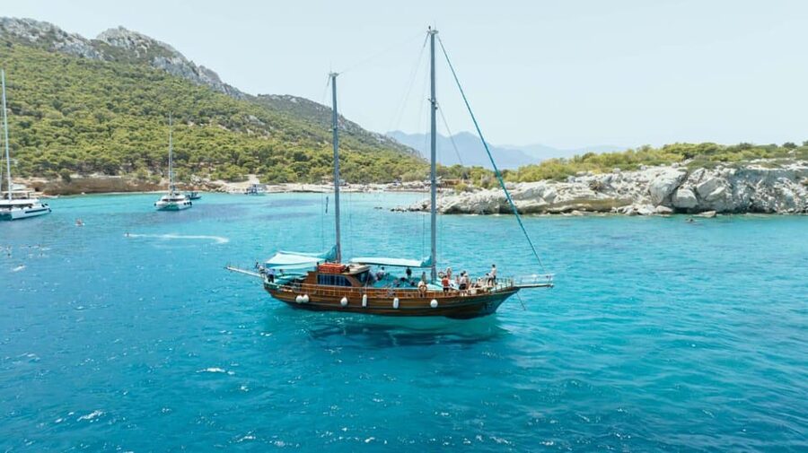 Athens: Agistri, Metopi & Aegina Cruise with Meals & Drinks - The ride home can be the best quiet hour