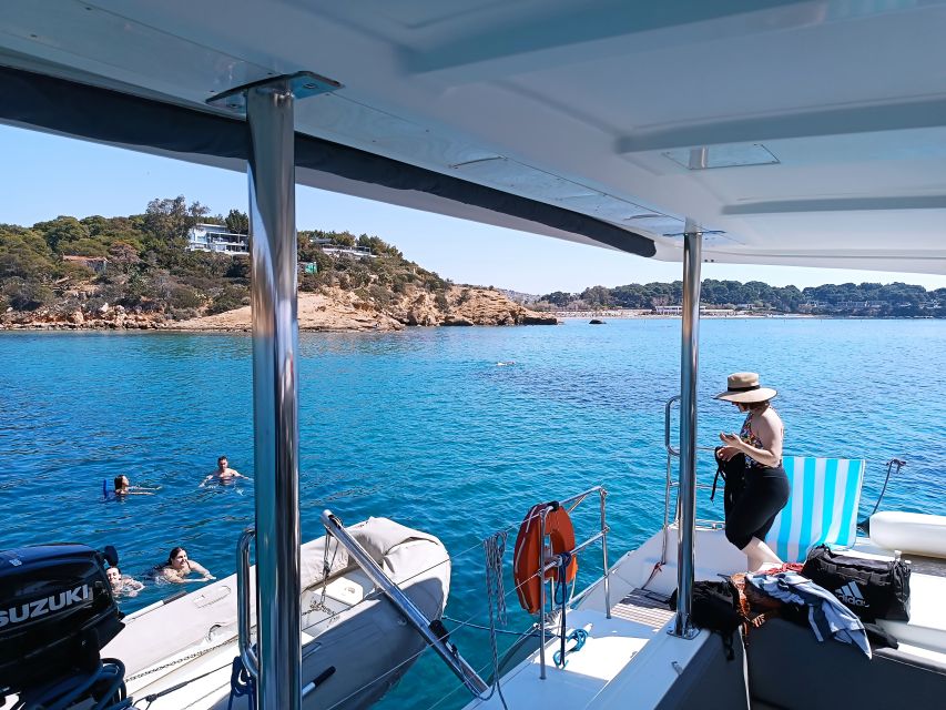 Athens: Catamaran Cruise with Fresh Lunch and Wine - Who should book this experience