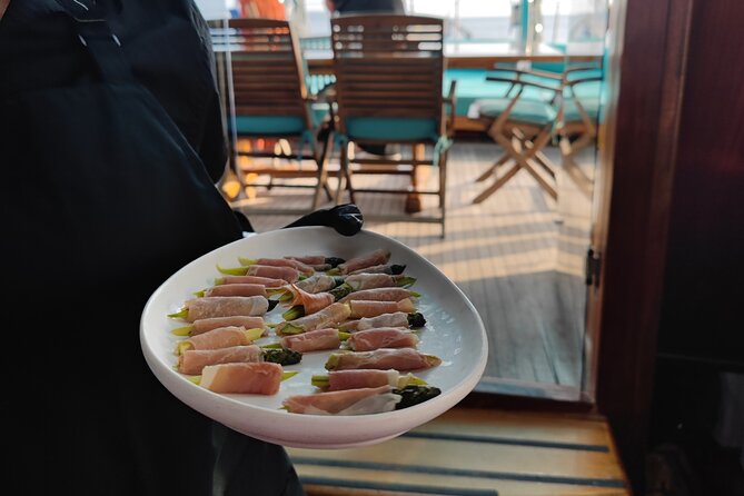 Athens cruise: Agistri, Moni/Metopi, Aegina with lunch & drinks - Agistri: one hour for a quick island taste