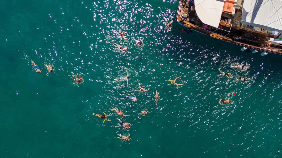 Athens Day Cruise: Agistri, Moni & Aegina + Lunch & Drinks - Moni or Metopi: the day’s best swim