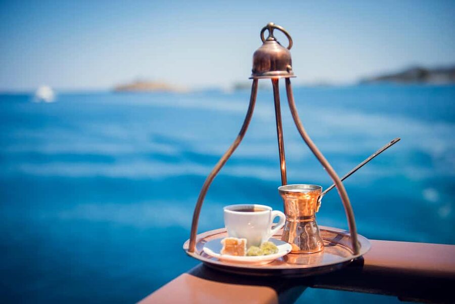 Athens: Hydra, Poros & Aegina Day Cruise with Lunch - Lunch on the Saronic Gulf