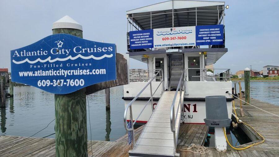 Atlantic City: Dolphin Watching Ocean Cruise Adventure - Waves, wind, and comfort on board