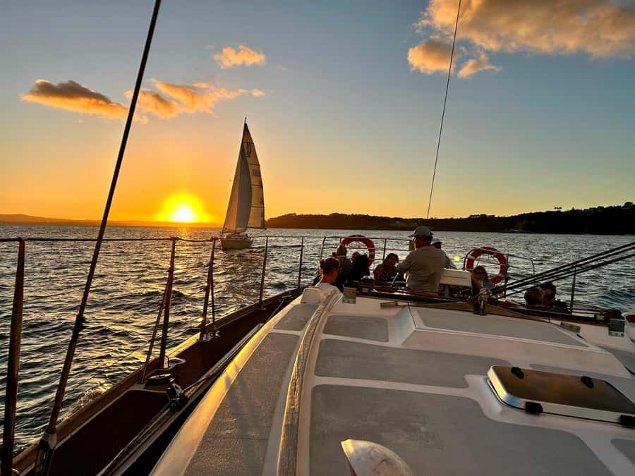 Auckland: Harbour Sailing Cruise with 3-Course Dinner - Setting out from Viaduct Harbour