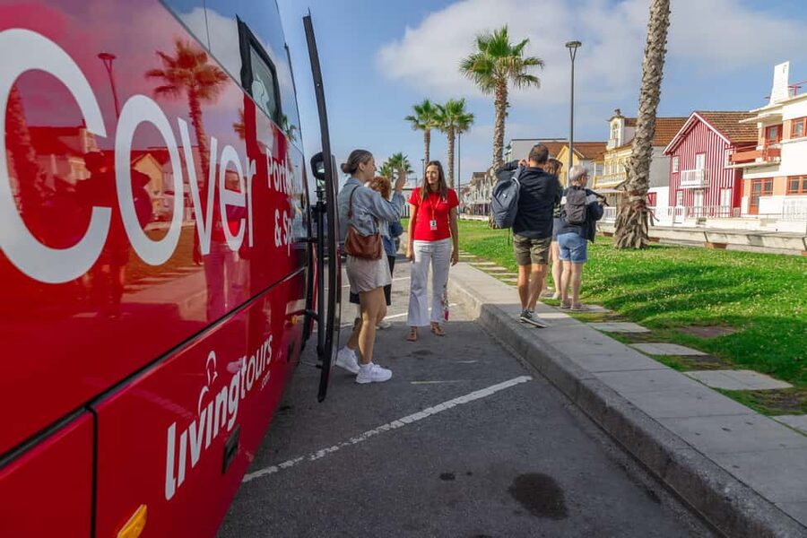 Aveiro: Half-Day Tour from Porto with Optional Cruise - Costa Nova and its striped cottages