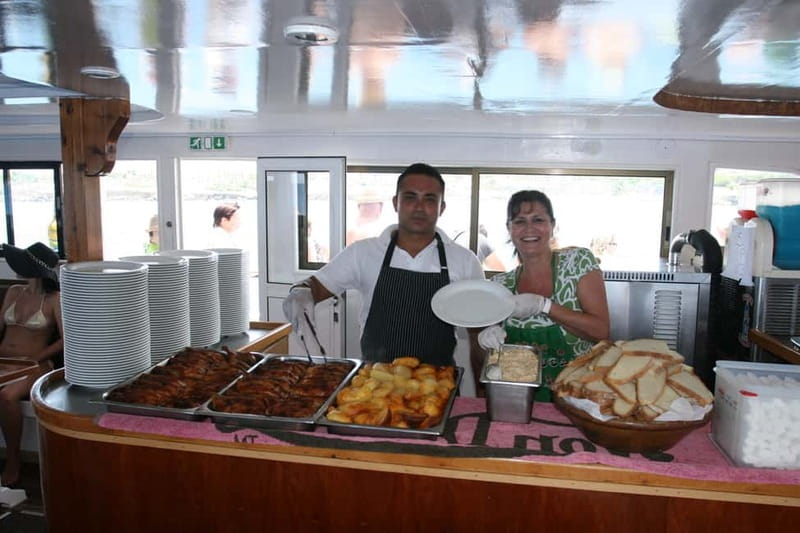 Ayia Napa: Lazy Day Cruise, Turtle Cove, Blue Lagoon & Lunch - Turtle Cove and the chance to swim with turtles
