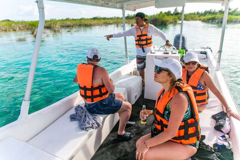 Bacalar: 3 Hour Boat Trip with Swimming & Drinks - Stromatolites and the fragile side of Bacalar