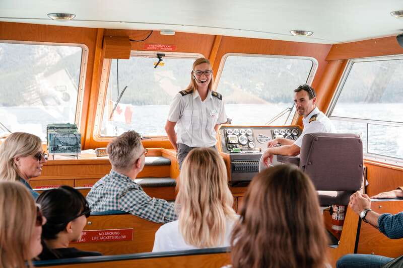 Banff: Lake Minnewanka Cruise - What happens during the one-hour cruise