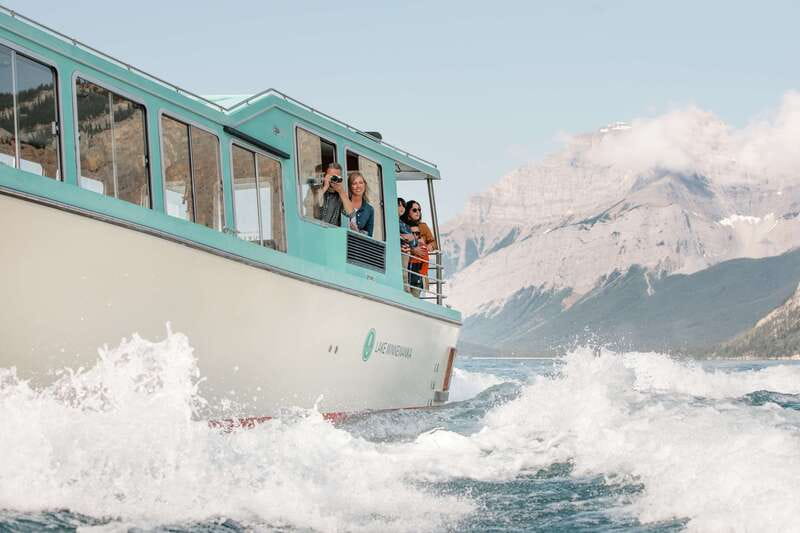 Banff: Lake Minnewanka Cruise - Getting to the dock from Banff