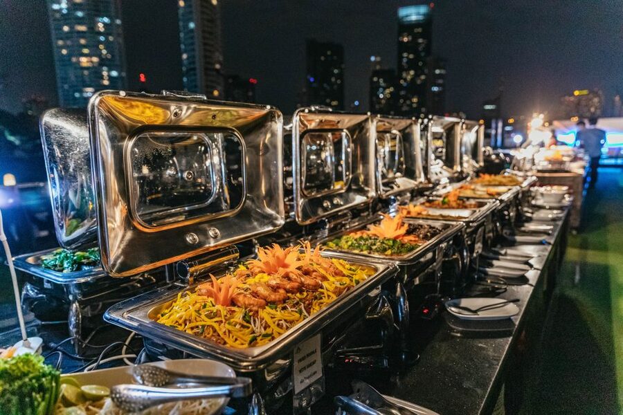 Bangkok: Alangka Luxury Buffet Dinner Cruise With Live Music - The night view is the real star