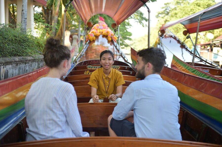 Bangkok: Canal Boat Tour, Big Buddha & Artist's House - What the guides add to the experience