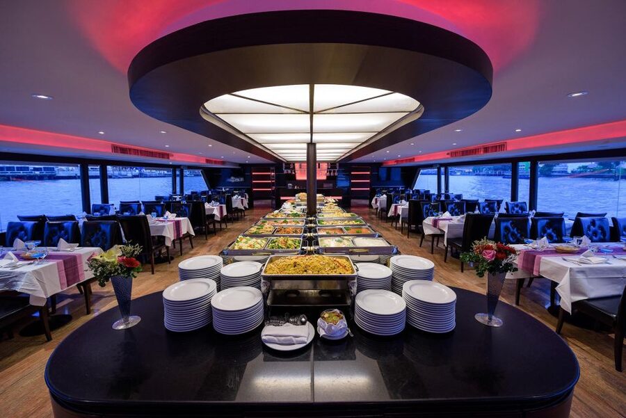 Bangkok: Chao Phraya Princess Dinner Cruise Ticket - Buffet Dinner: Plenty of Choice, Uneven Heat