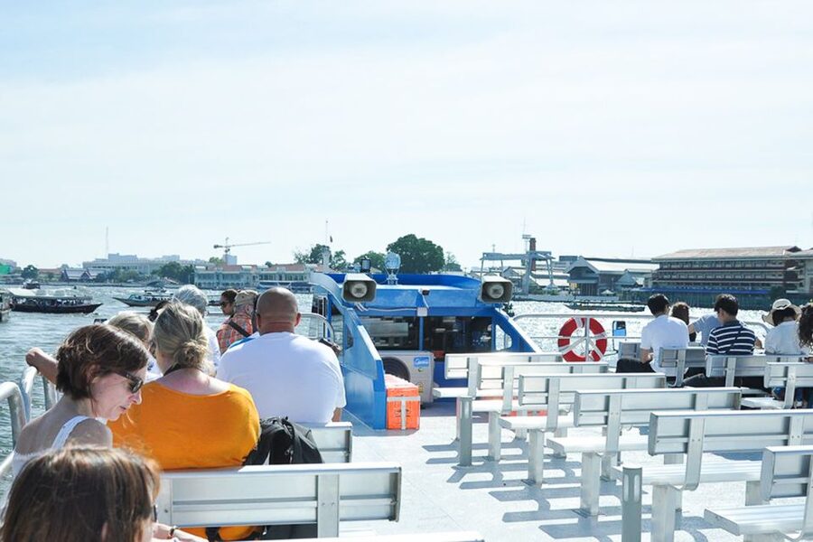 Bangkok: Chao Phraya River Hop-on Hop-off Boat - Rajinee and the historic riverfront