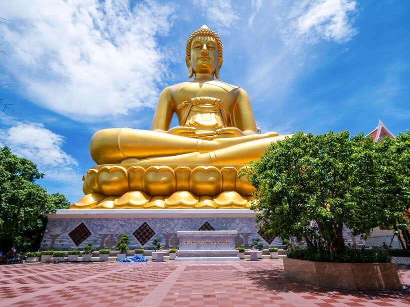Bangkok: Longtail Boat Canal Tour to Wat Arun - Seeing Wat Arun from the river