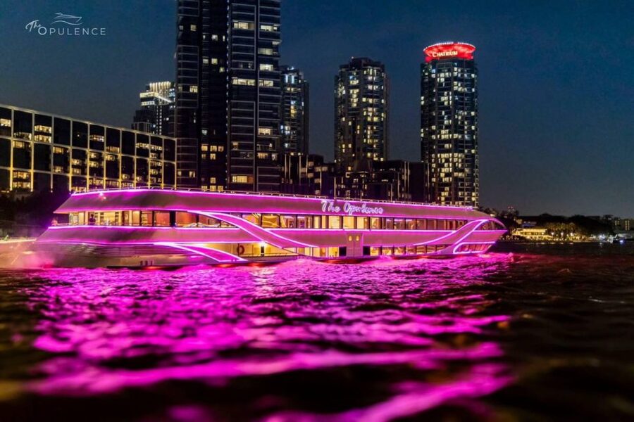 Bangkok: Opulence Luxury Chao Phraya Dinner Cruise - The entertainment sets the mood