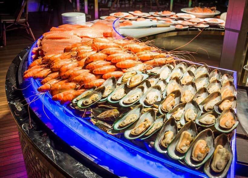 Bangkok: Royal Princess River Dinner Cruise with Live Music - Quick take on the Royal Princess cruise