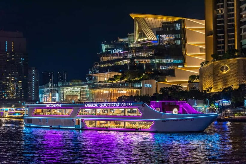 Bangkok: The Newest Luxury 5-Star Bangkok Chao Phraya Cruise - A new three-deck boat with a useful seating layout