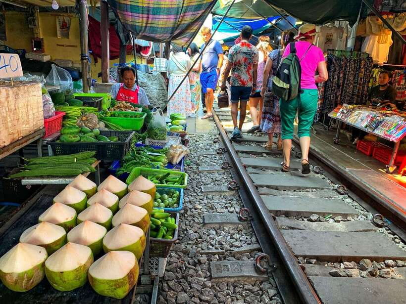 Bangkok: Train Market & Floating Market with Boat Ride - Who should book this day trip?
