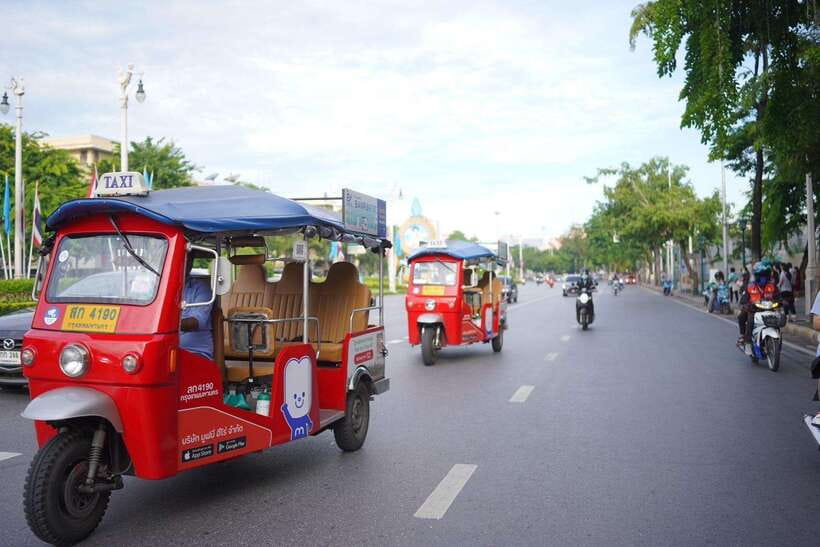 Bangkok: Tuk Tuk Day Pass App & Boat Chao Phraya River - The Chao Phraya boat: when the add-on earns its place