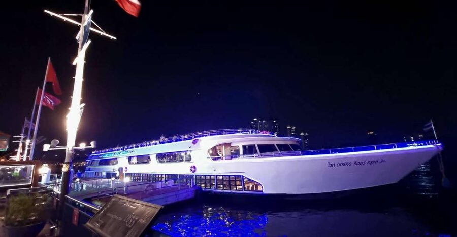 Bangkok: White Orchid Chao Phraya Dinner Cruise - A moving front-row seat to Bangkok after dark