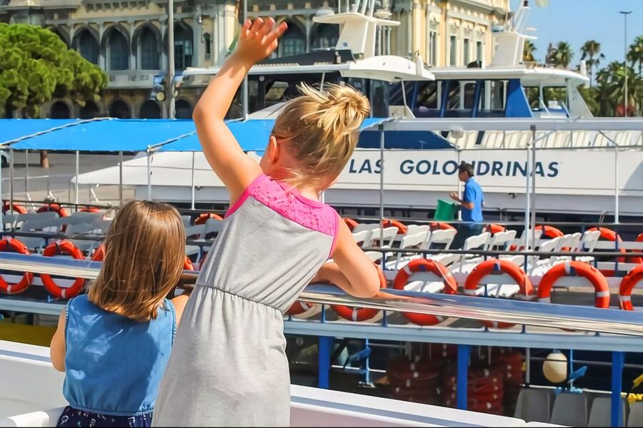 Barcelona: Boat Tour in Las Golondrinas - Key points to know before boarding