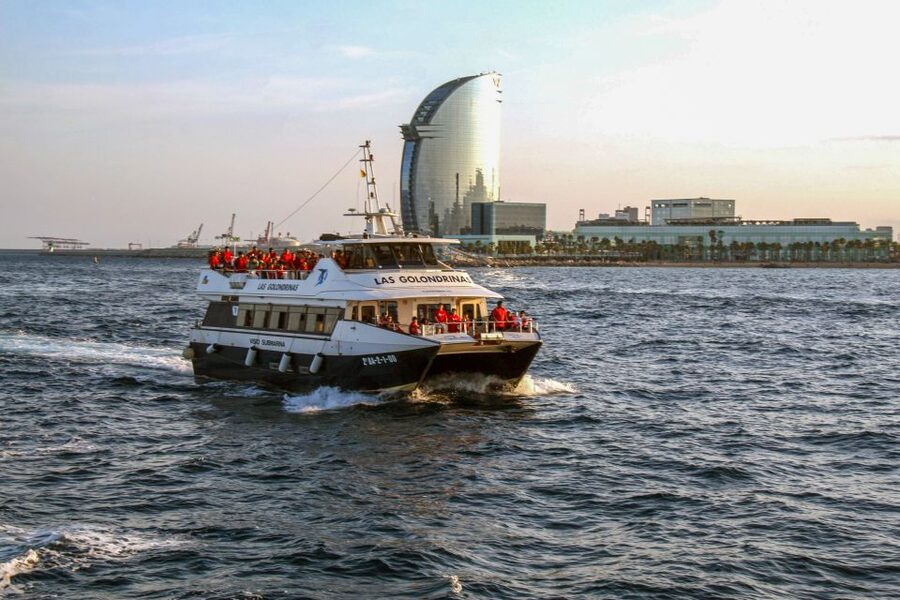 Barcelona: Boat Tour in Las Golondrinas - The best time to fit this into your day