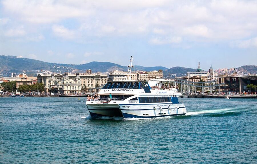 Barcelona: Boat Tour in Las Golondrinas - What you see from the harbor