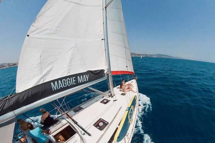 Barcelona: Coastline Boat Trip with Snacks and Cava - Daytime, sunset, and cooler-season choices