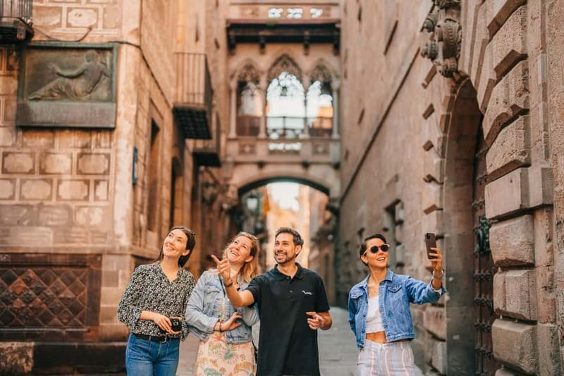 Barcelona: Helicopter, Boat Ride & Old Town Private Tour - From Moll de les Drassanes to Port Vell by boat
