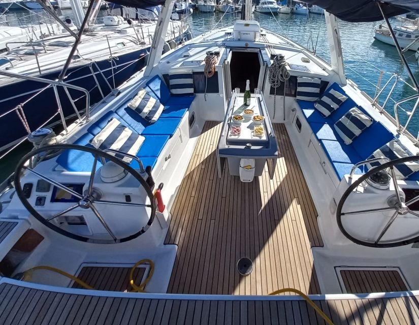 Barcelona: Luxury Private Yacht Daytime Cruise - Why the private format changes the experience