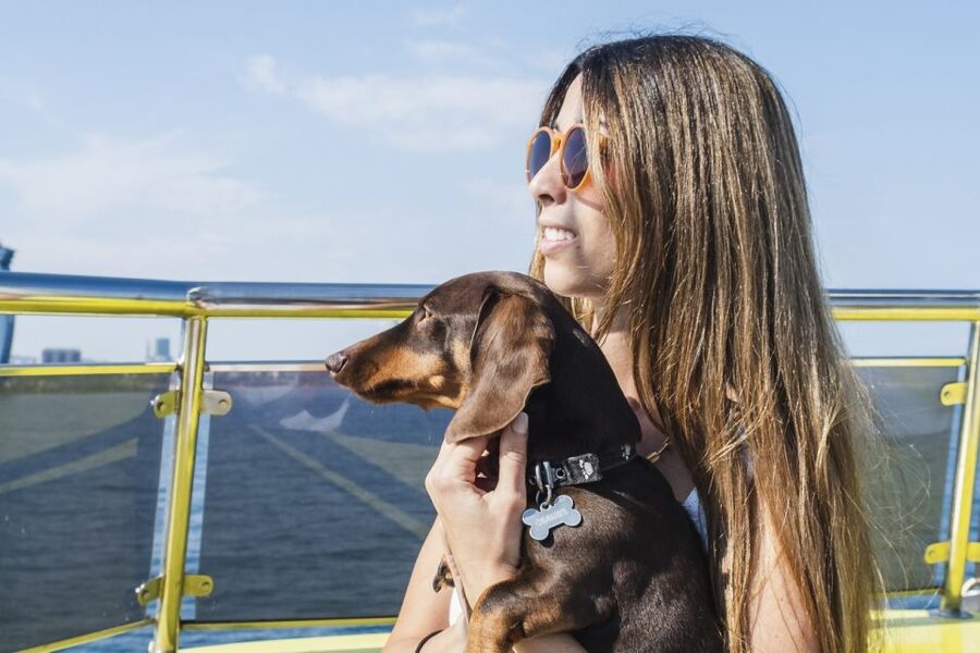 Barcelona: Sunset Sailing Cruise with Live Music - Live music: a pleasant bonus, not a headline concert