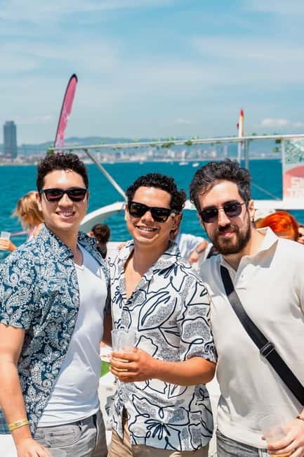 Barcelona: The Original Barcelona Boat Party - What the Barcelona boat party is really like