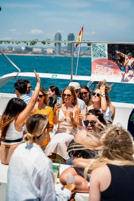 Barcelona: The Original Barcelona Boat Party - Meeting at the Coconut Club