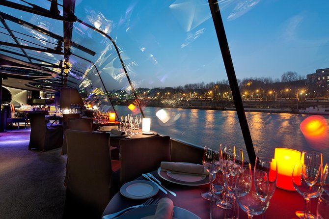 Bateaux Parisiens Seine River Gourmet Dinner & Sightseeing Cruise - Pont Neuf, Notre Dame, and the turning point
