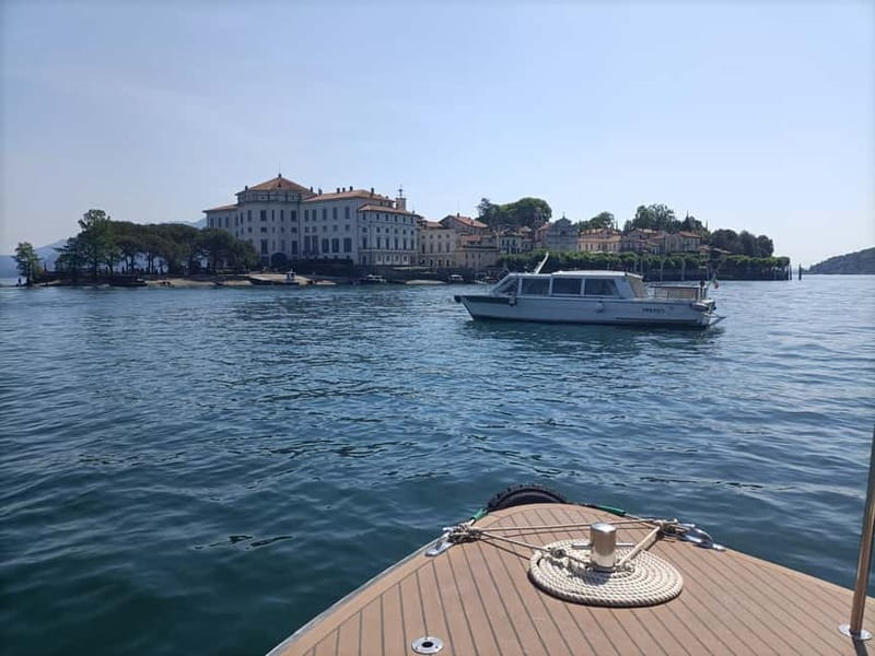 Baveno: Hop-On Hop-Off Boat Tour to 3 Borromean Islands - Key points at a glance