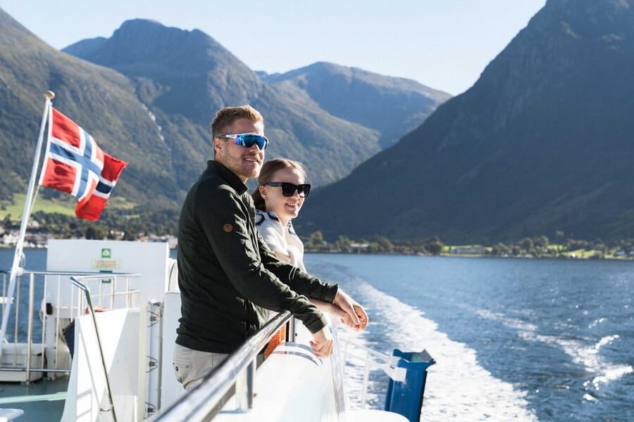 Bergen: Cruise to beautiful Rosendal by the Hardangerfjord - Leaving Bergen beside Bryggen