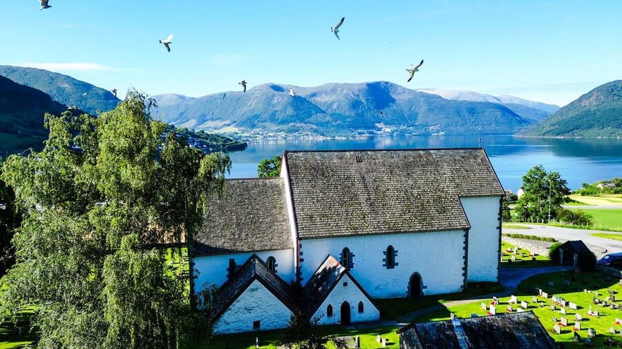 Bergen: Cruise to beautiful Rosendal by the Hardangerfjord - Hatteberg Waterfall, the easiest outdoor choice