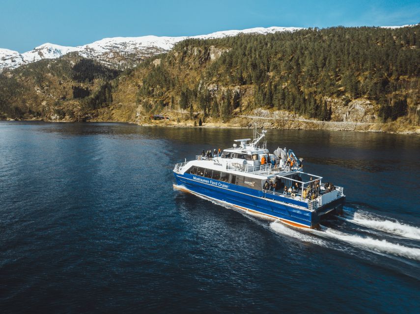 Bergen: Mostraumen Fjord Cruise - with Local Tour Guides - A small boat with useful comforts