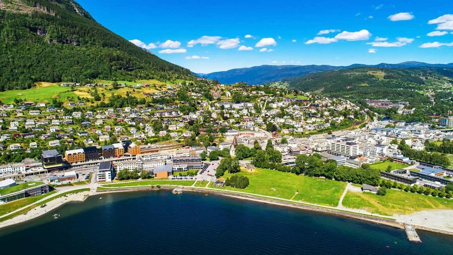 Bergen: UNESCO Fjord Cruise, Flåm & Stegastein - Incl. Lunch - Tvindefossen brings a waterfall and a bit of folklore